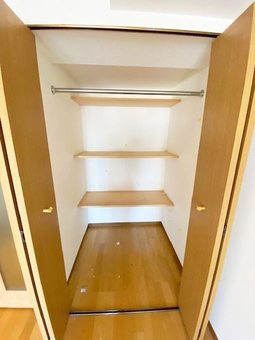 物件内観写真13　(収納)