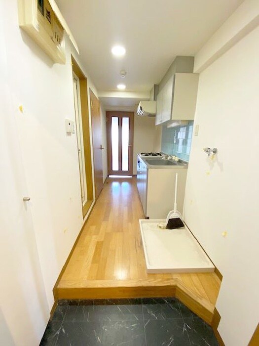 物件内観写真14　(玄関)