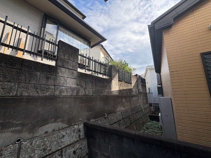 物件内観写真16　(室内からの展望)