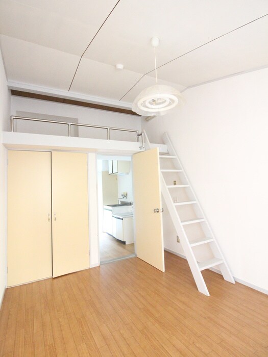 物件内観写真21　(居室)