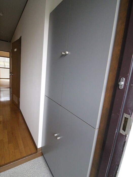 物件内観写真15　(玄関)