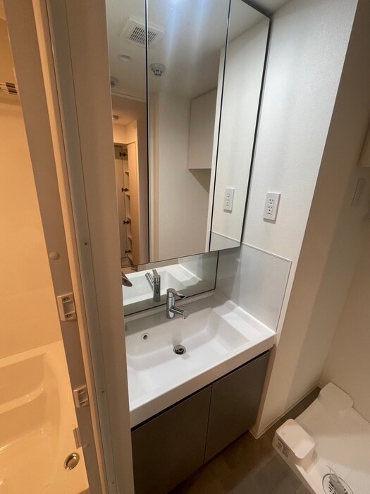 物件内観写真11　(洗面)