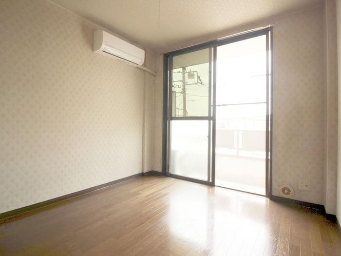 物件内観写真6　(居室)