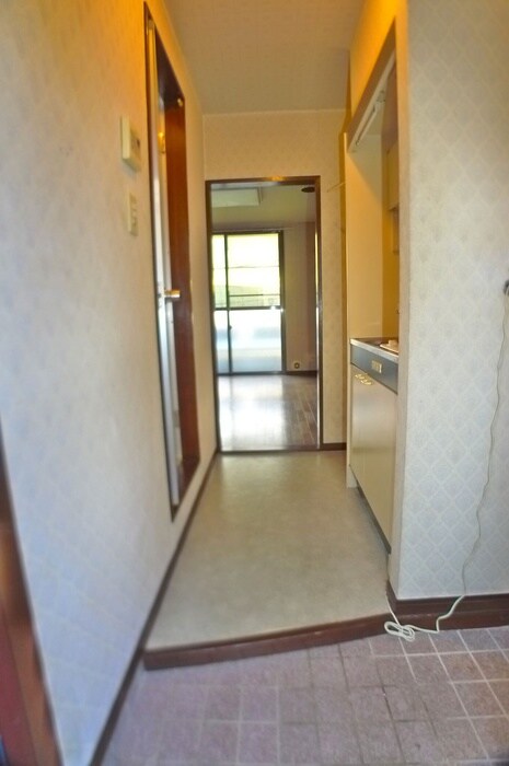 物件内観写真15　(玄関)