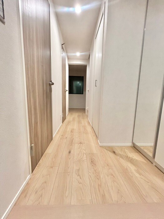 物件内観写真12　(廊下)