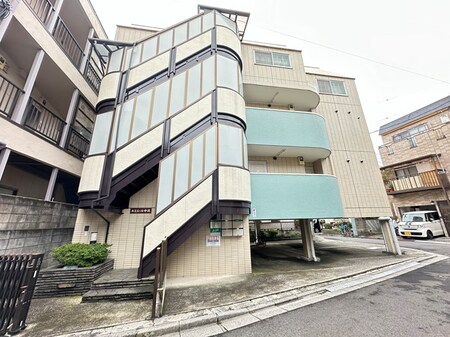 ルミエール中沢外観写真
