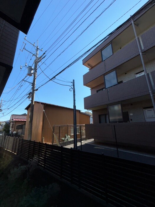 物件内観写真13　(室内からの展望)