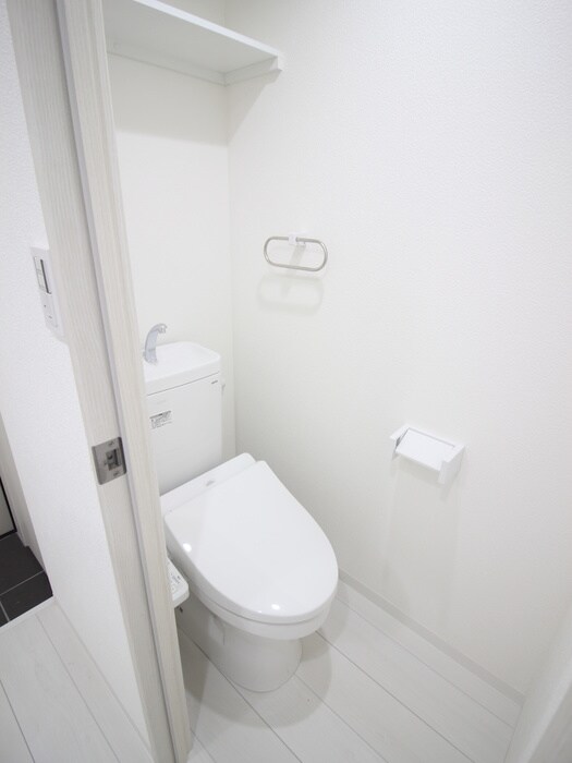 物件内観写真13　(トイレ)