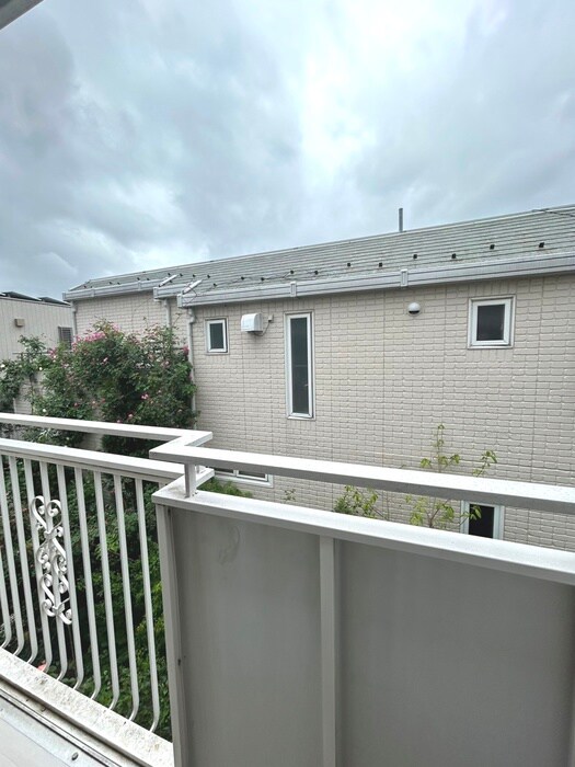 物件内観写真17　(室内からの展望)