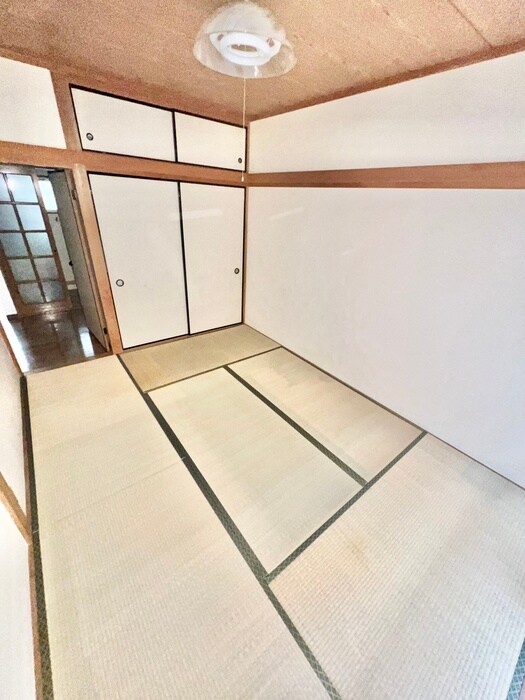 物件内観写真9　(居室)