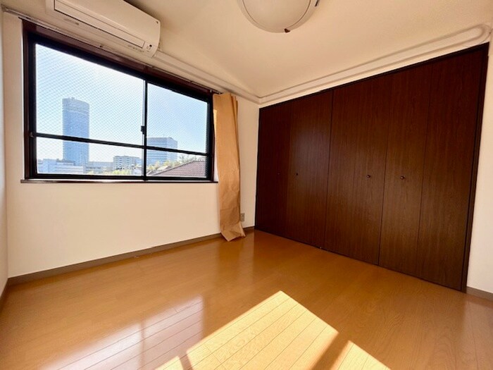 物件内観写真9　(居室)