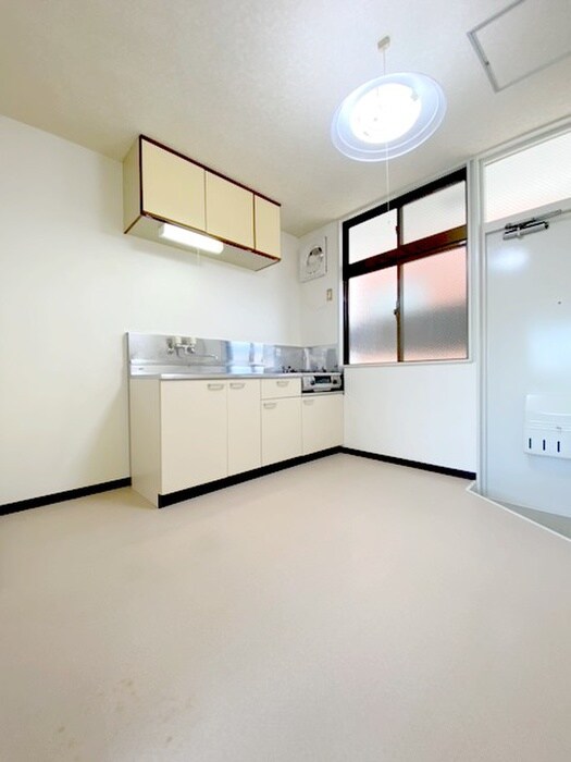 物件内観写真16　(内観写真)