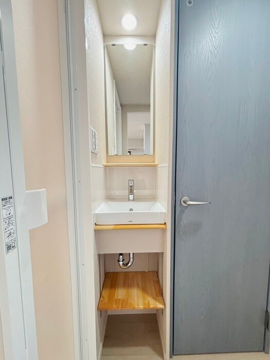 物件内観写真11　(洗面)