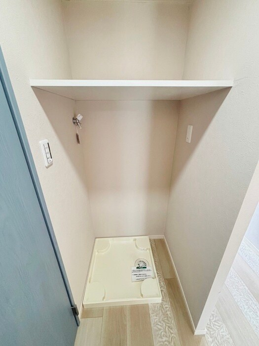 物件内観写真18　(洗濯機置場)
