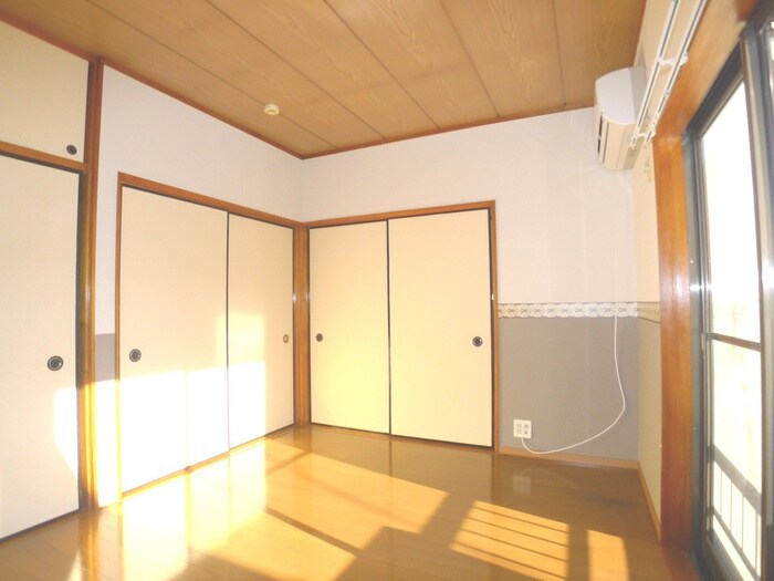 物件内観写真10　(居室)