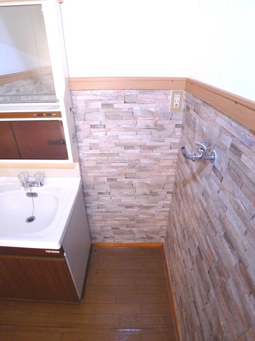 物件内観写真15　(洗濯機置場)