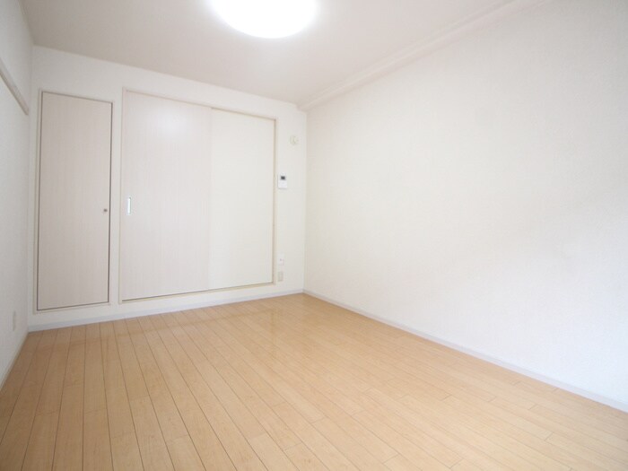 物件内観写真5　(居室)