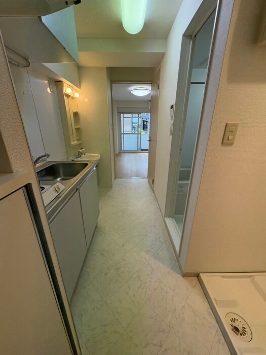 物件内観写真6　(廊下)