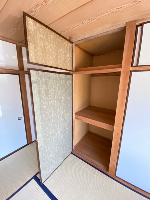 物件内観写真18　(収納)