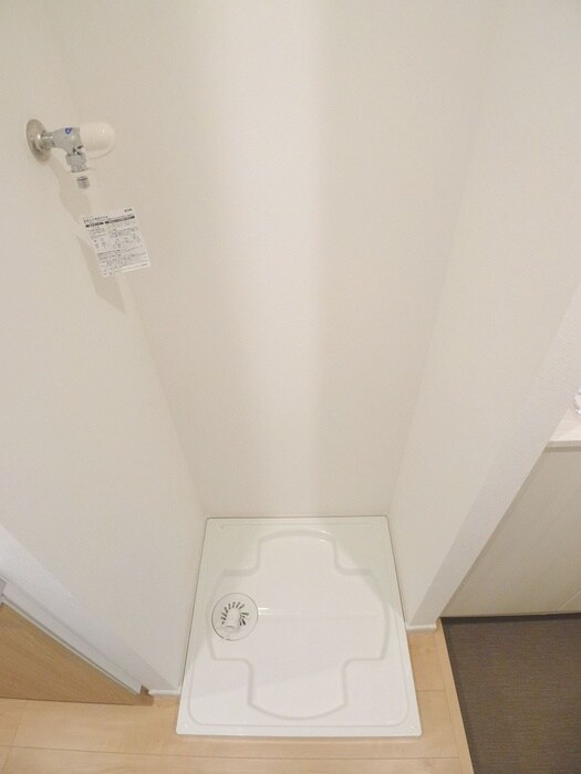 物件内観写真20　(洗濯機置場)