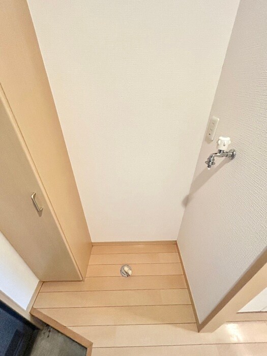 物件内観写真21　(洗濯機置場)