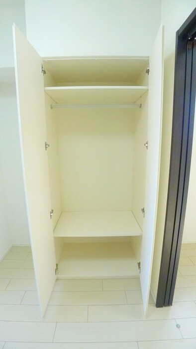 物件内観写真15　(収納)