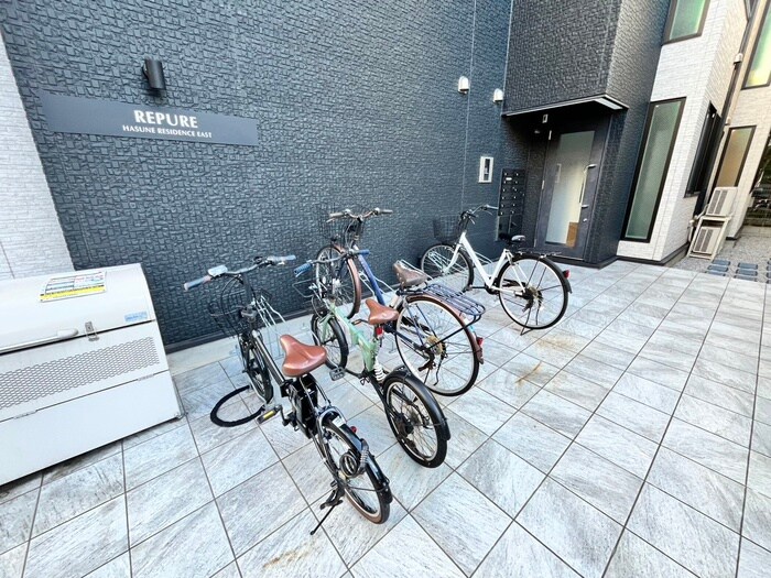 物件外観写真6　(駐輪場)