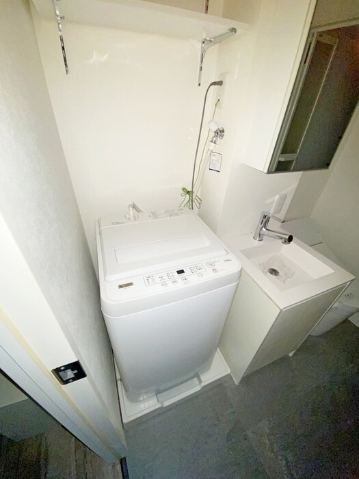 物件内観写真14　(洗濯機置場)