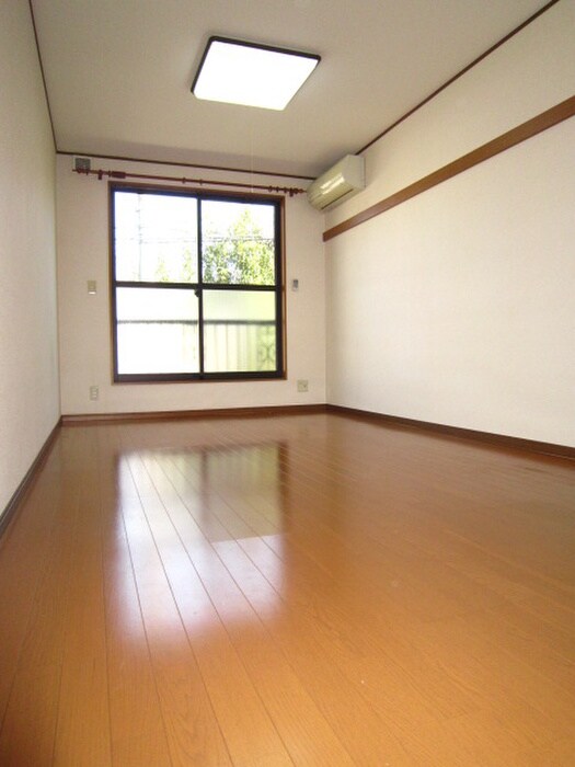 物件内観写真9　(居室)