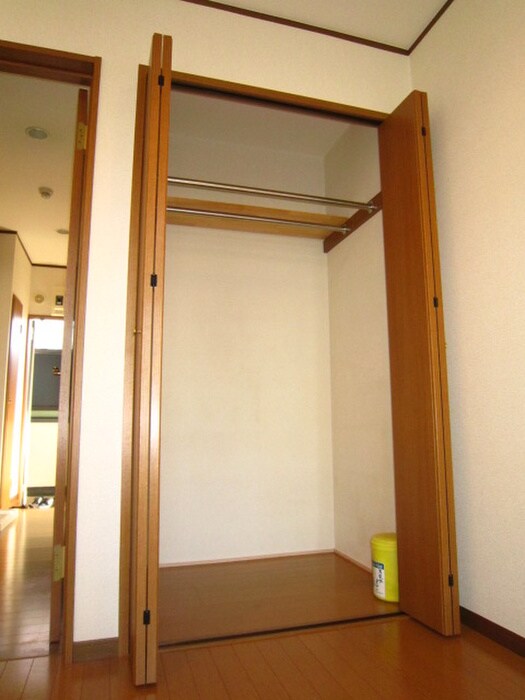 物件内観写真13　(収納)