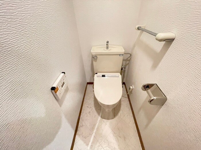 物件内観写真16　(トイレ)