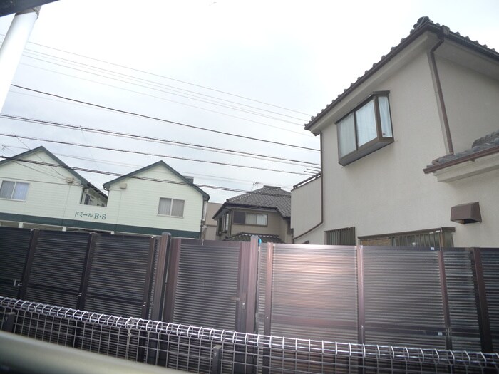 物件内観写真16　(室内からの展望)