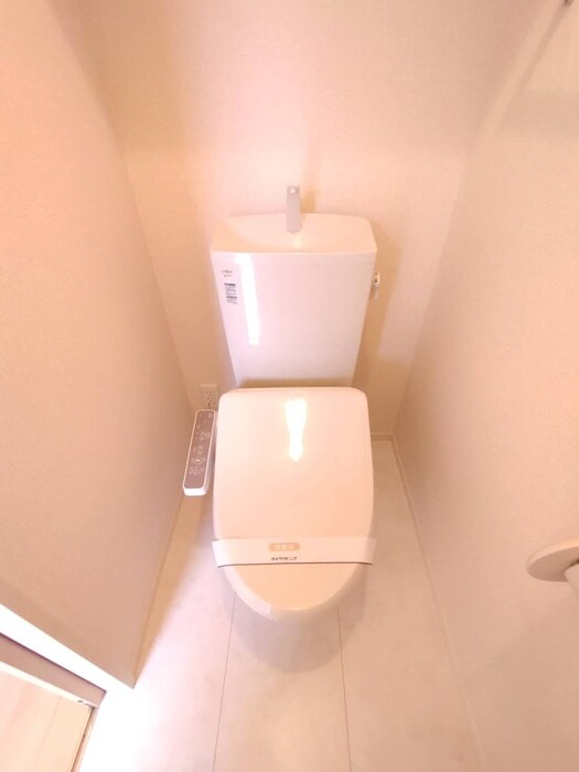 物件内観写真16　(トイレ)