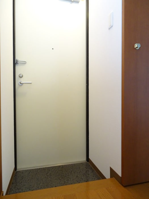物件内観写真17　(玄関)
