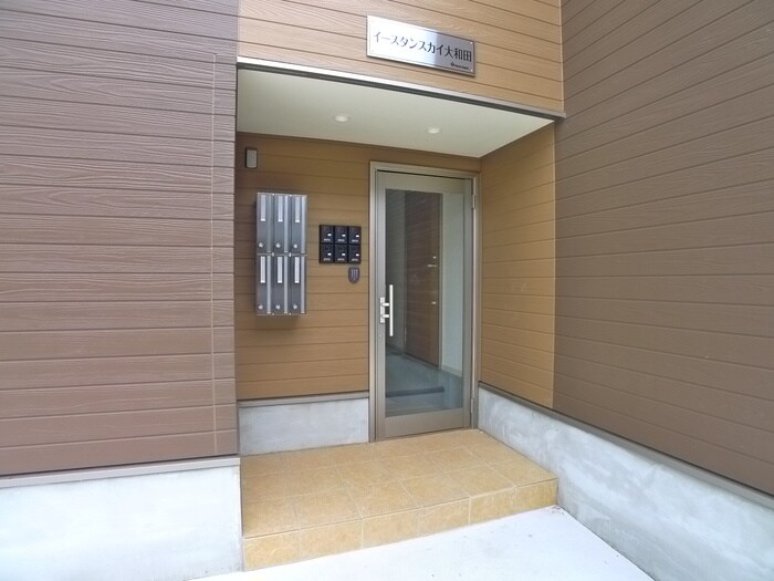 物件外観写真2　(エントランス部分)