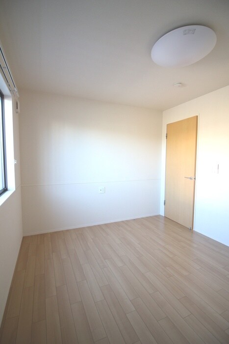 物件内観写真18　(居室)