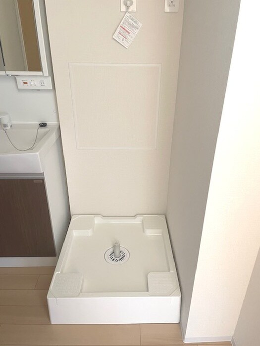 物件内観写真19　(洗濯機置場)