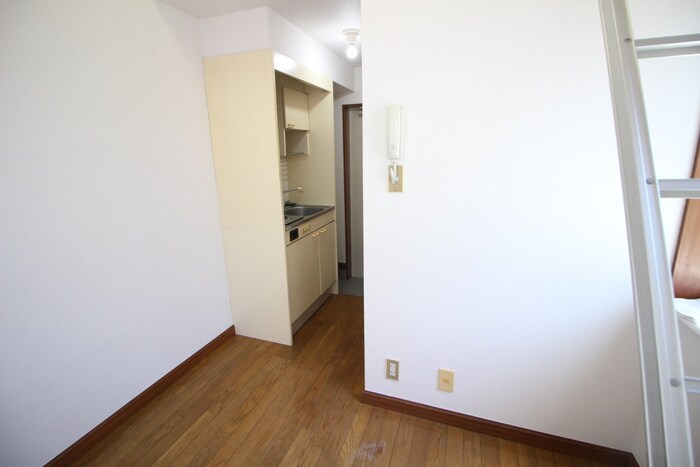 物件内観写真9　(居室)