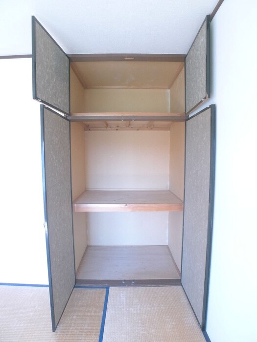 物件内観写真11　(収納)