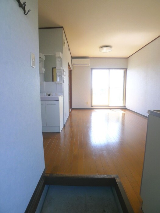 物件内観写真19　(玄関)