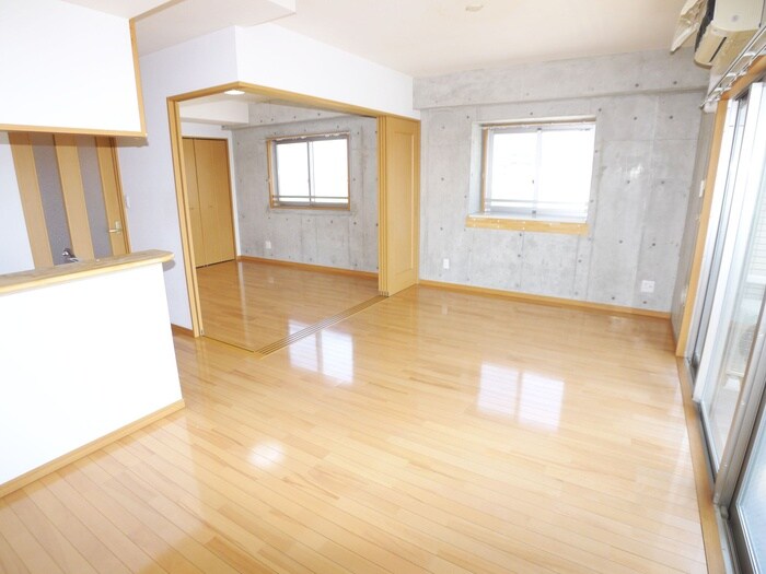 物件内観写真8　(居室)