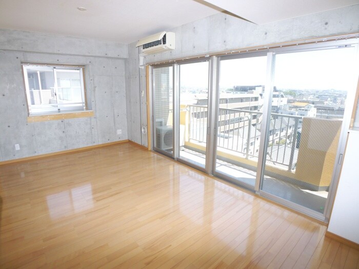 物件内観写真9　(居室)