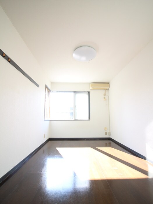 物件内観写真16　(居室)