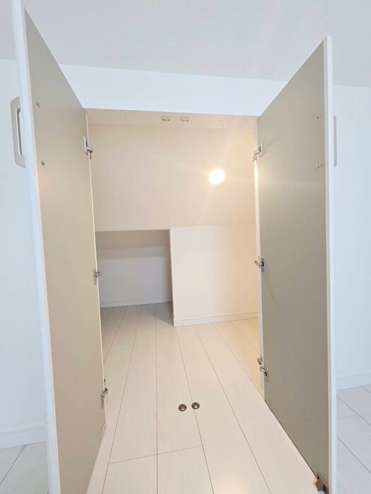 物件内観写真9　(収納)