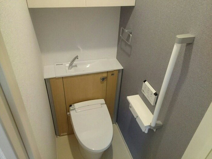 物件内観写真12　(トイレ)