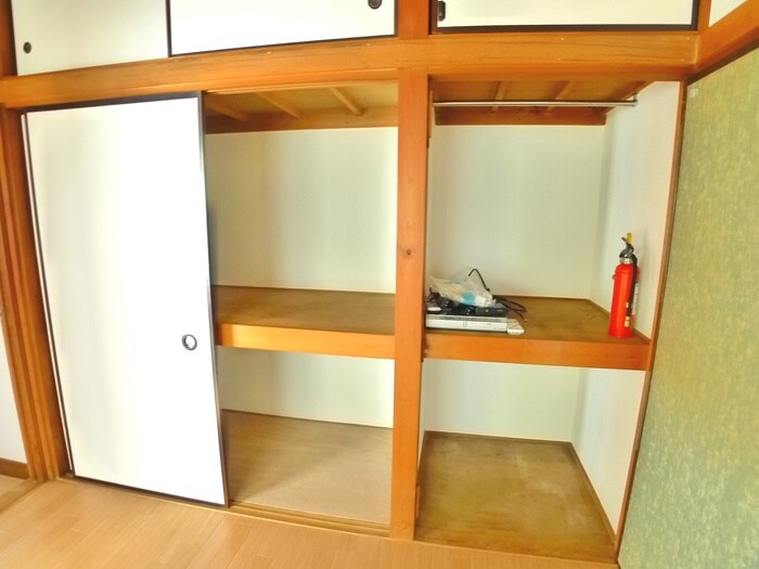 物件内観写真7　(収納)