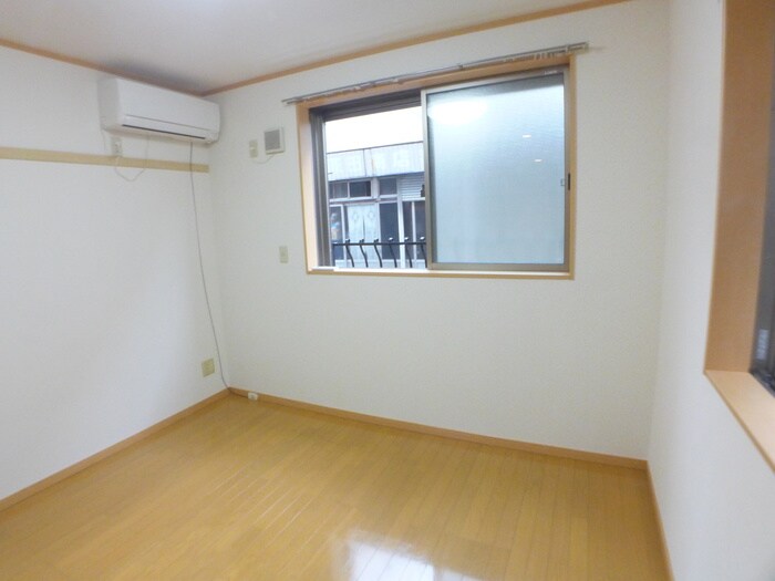 物件内観写真8　(居室)