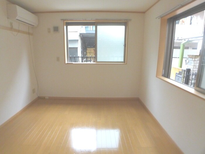 物件内観写真9　(居室)