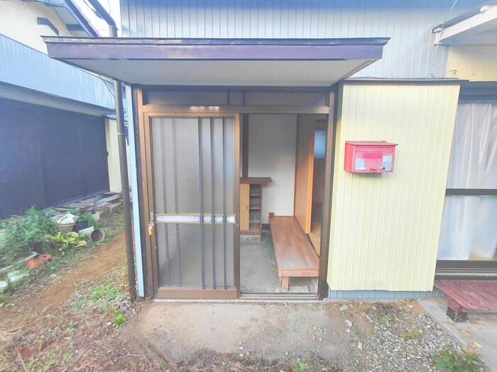 物件内観写真7　(玄関)