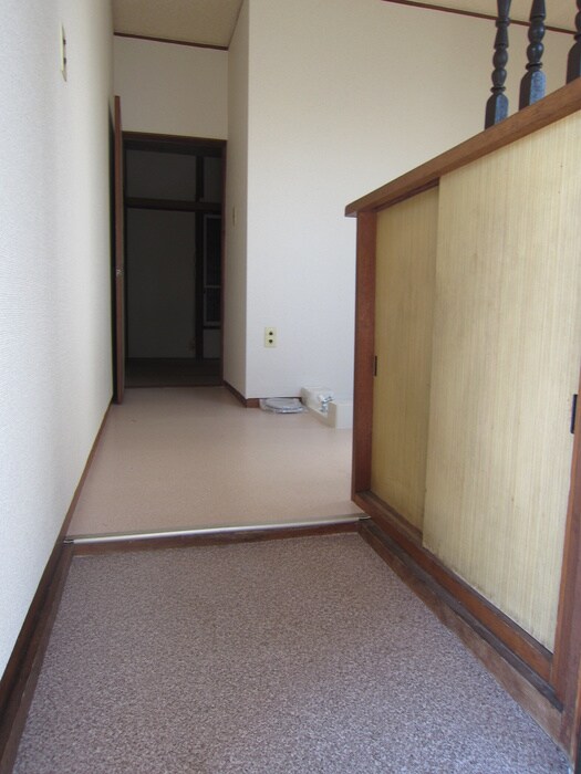 物件内観写真22　(玄関)